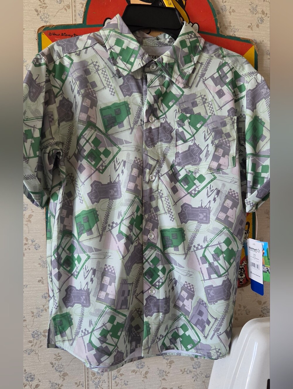 NWT Boy's Minecraft Short-Sleeve Printed Button-Up Shirt Green and Gray, UPF 50+